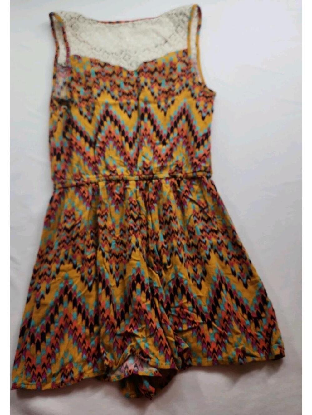 Women's Juniors Xhilaration Romper, Small, Elastic waist, Button Front, Geometr - Picture 6 of 6